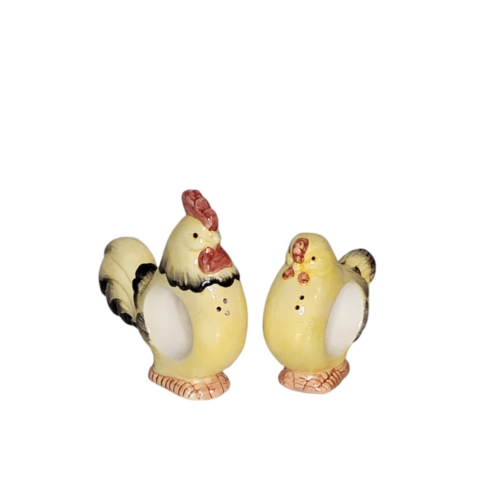 Vintage Kitchen Decor Yellow Black Hen Rooster Salt and Pepper Shakers